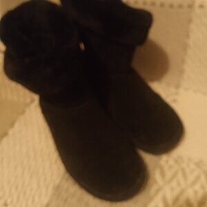 Lamo black women's boots.